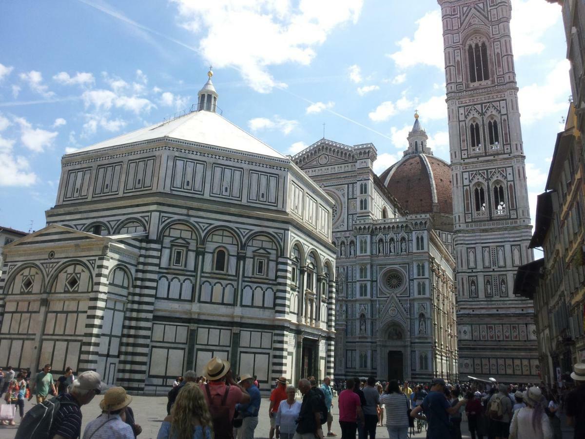 Appartamento Duomo ฟลอเรนซ์ ภายนอก รูปภาพ